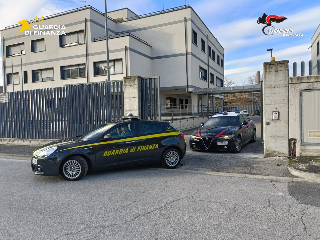 Camerino - Associazione sportiva operava come bar, blitz di Finanza e carabinieri